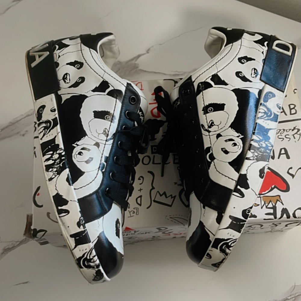 DOLCE & GABBANA
Men panda casual sneaker